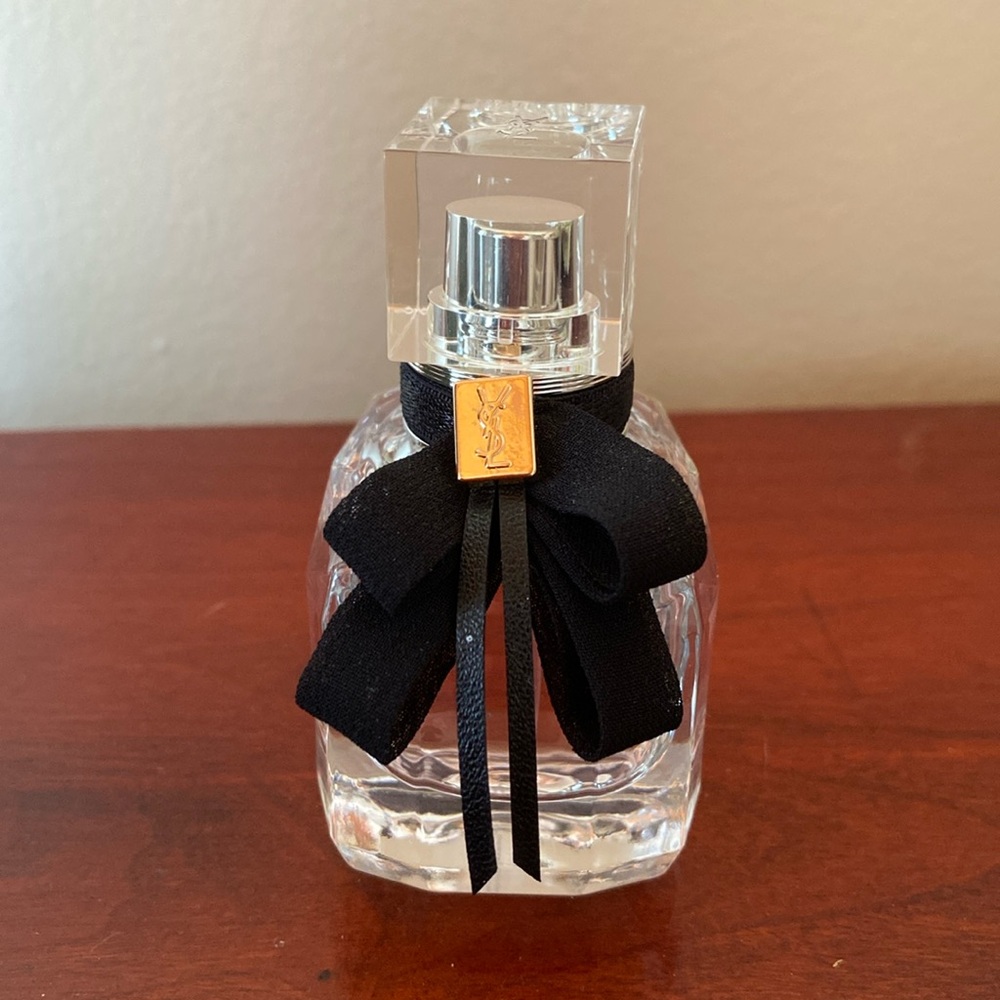 Mon Paris Eau De Parfum Spray Yves Saint Laurent, 1 oz
